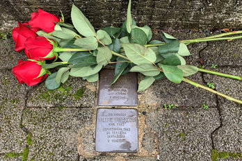 Piráti Praha 12 uctili památku deportované židovské rodiny z Modřan